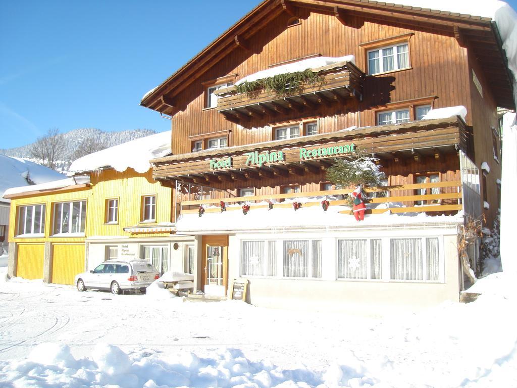 Hotel Alpina Unterwasser エクステリア 写真